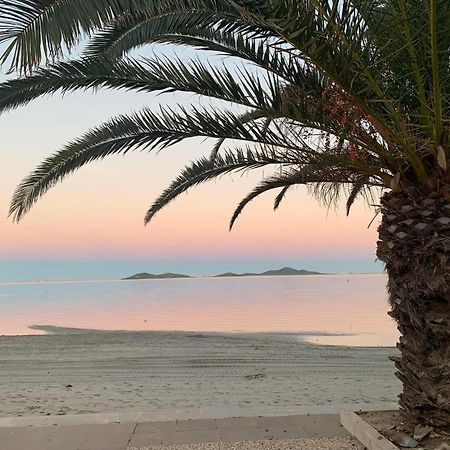 Apartamento Mar Menor, Los Urrutias - Beachfront Apartment With Patio Under New Management Since July 2024 Cartagena Dış mekan fotoğraf