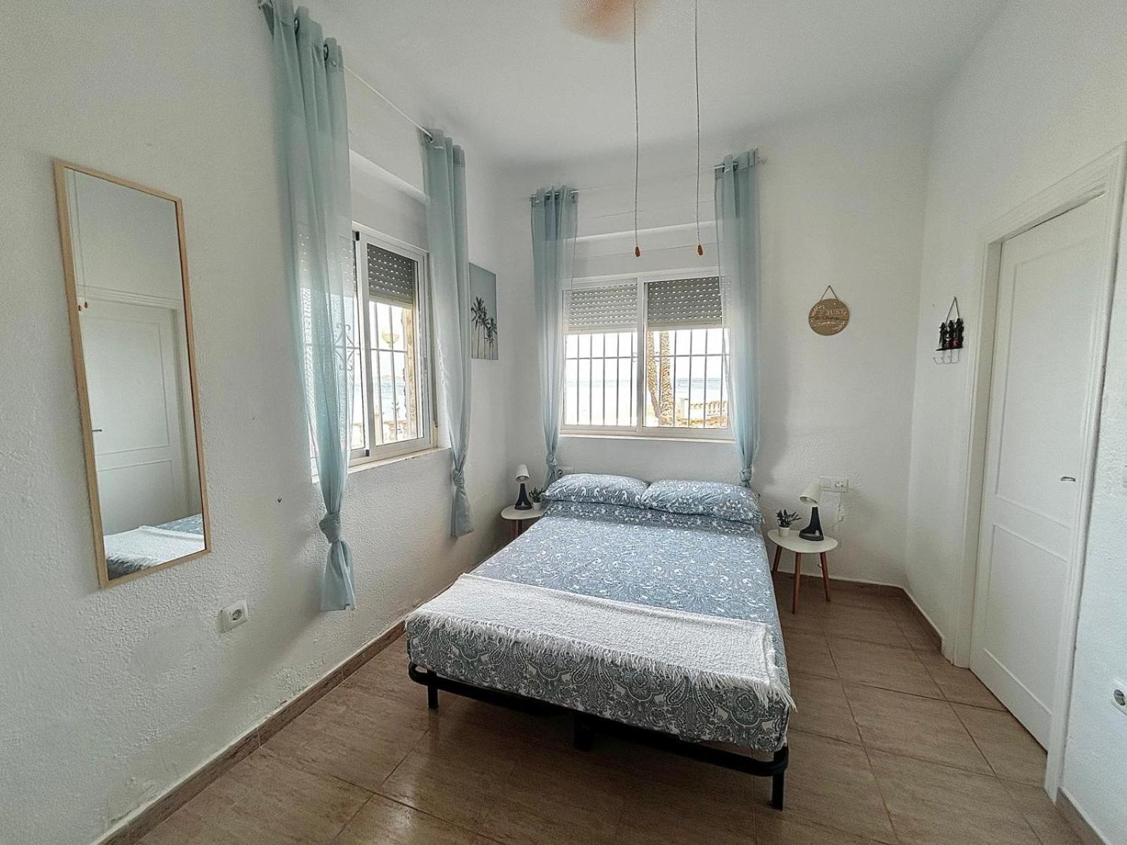 Apartamento Mar Menor, Los Urrutias - Beachfront Apartment With Patio Under New Management Since July 2024 Cartagena Dış mekan fotoğraf